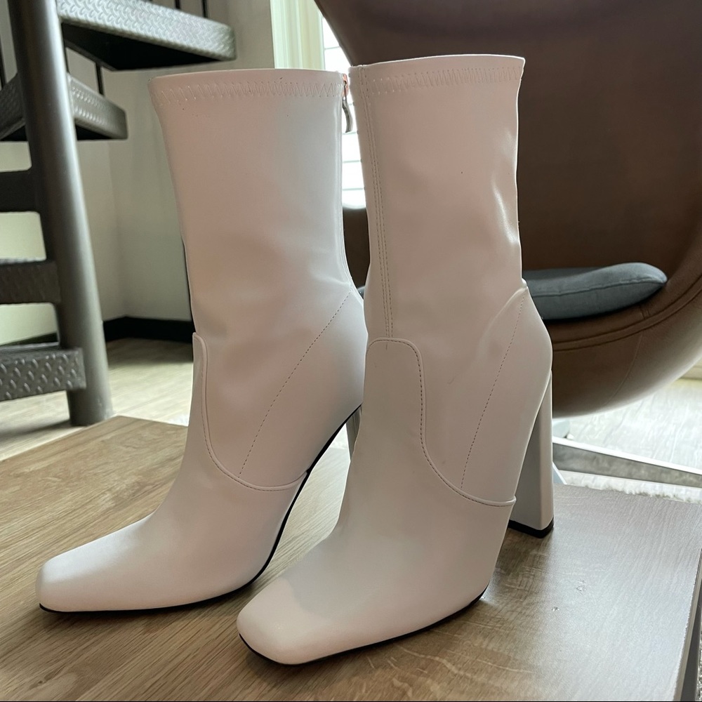 NEW Nasty Gal white sock books